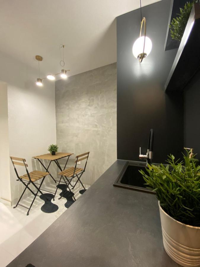 Wild Pear Old Town Boutique Accommodation Охрид Екстер'єр фото